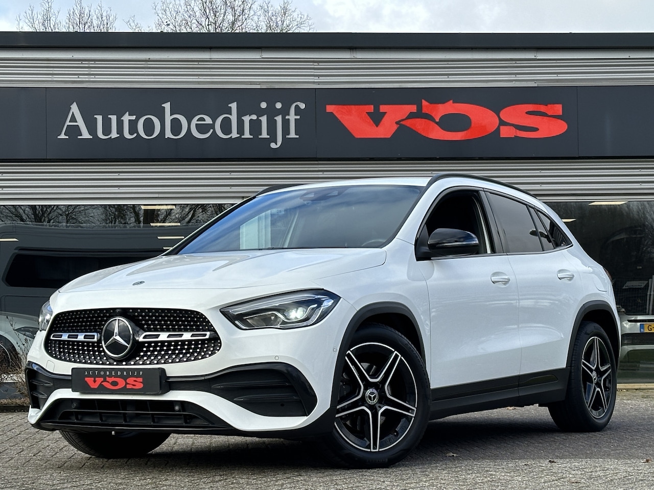 Mercedes-Benz GLA-Klasse - 200 Business Solution AMG | Sfeer | Camera | CarPlay - AutoWereld.nl