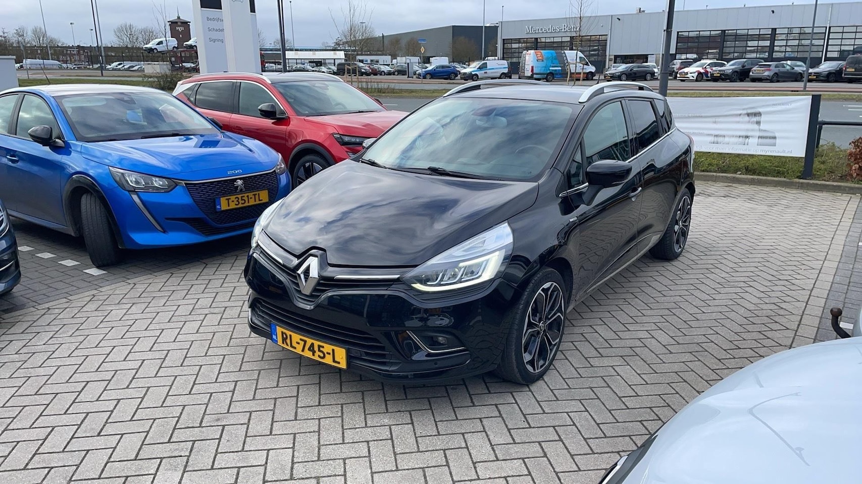 Renault Clio Estate - 0.9 TCe Bose | Climate control | Camera - AutoWereld.nl