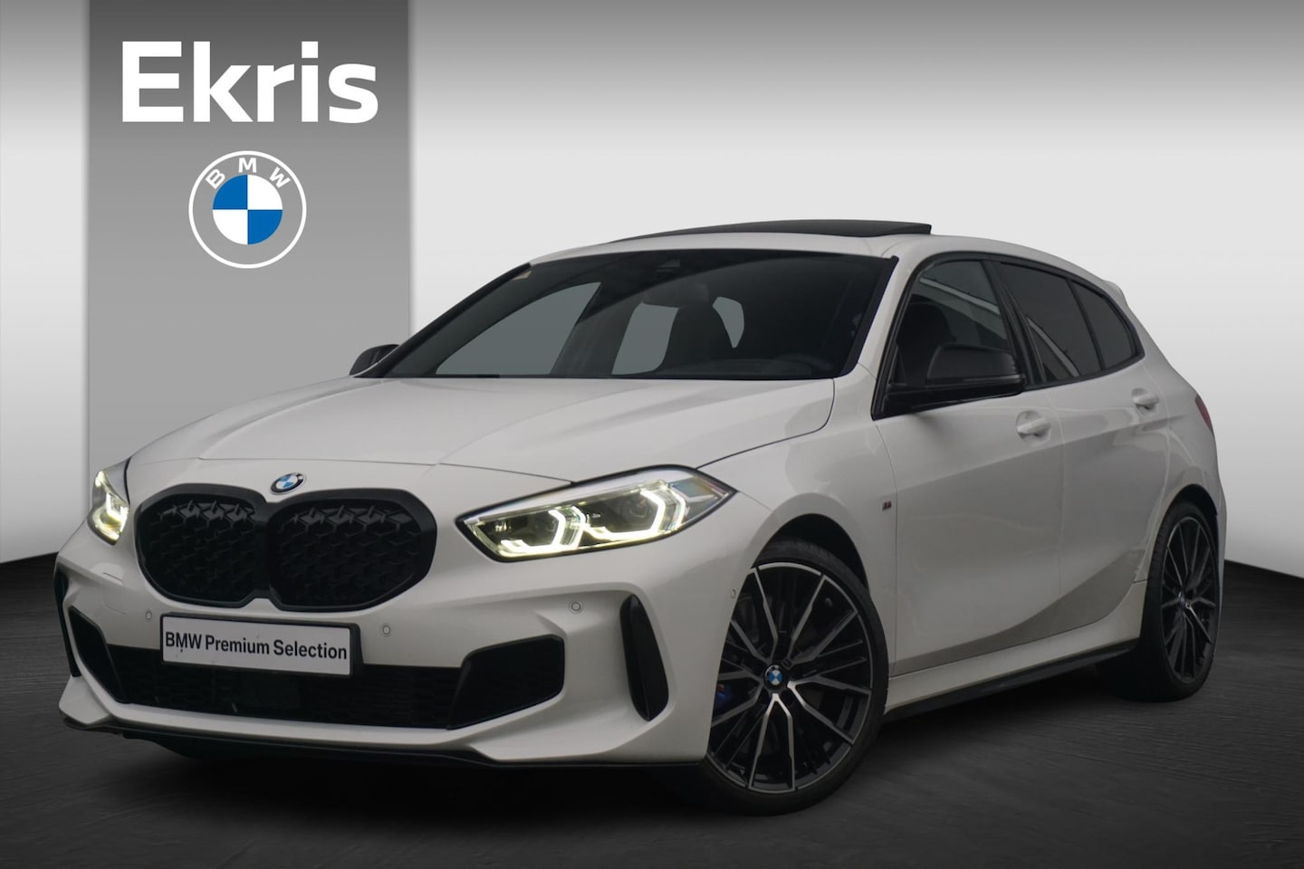 BMW 1-serie - 5-deurs M135i xDrive | Comfort Pro Pack | M Performance Pack | Travel Pack - AutoWereld.nl