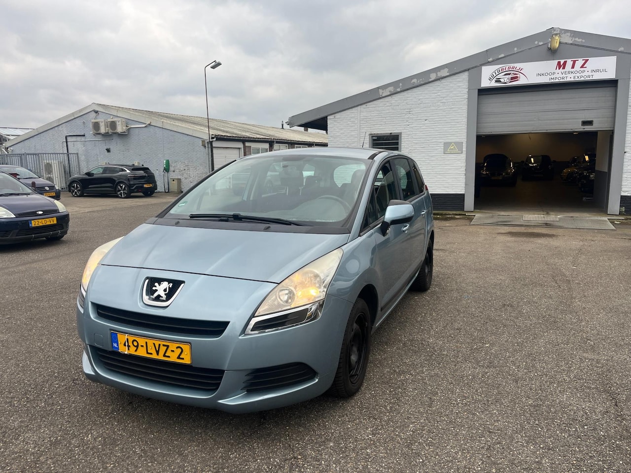 Peugeot 5008 - 1.6 VTi SR 7p. 1.6 VTi SR 7p. - AutoWereld.nl