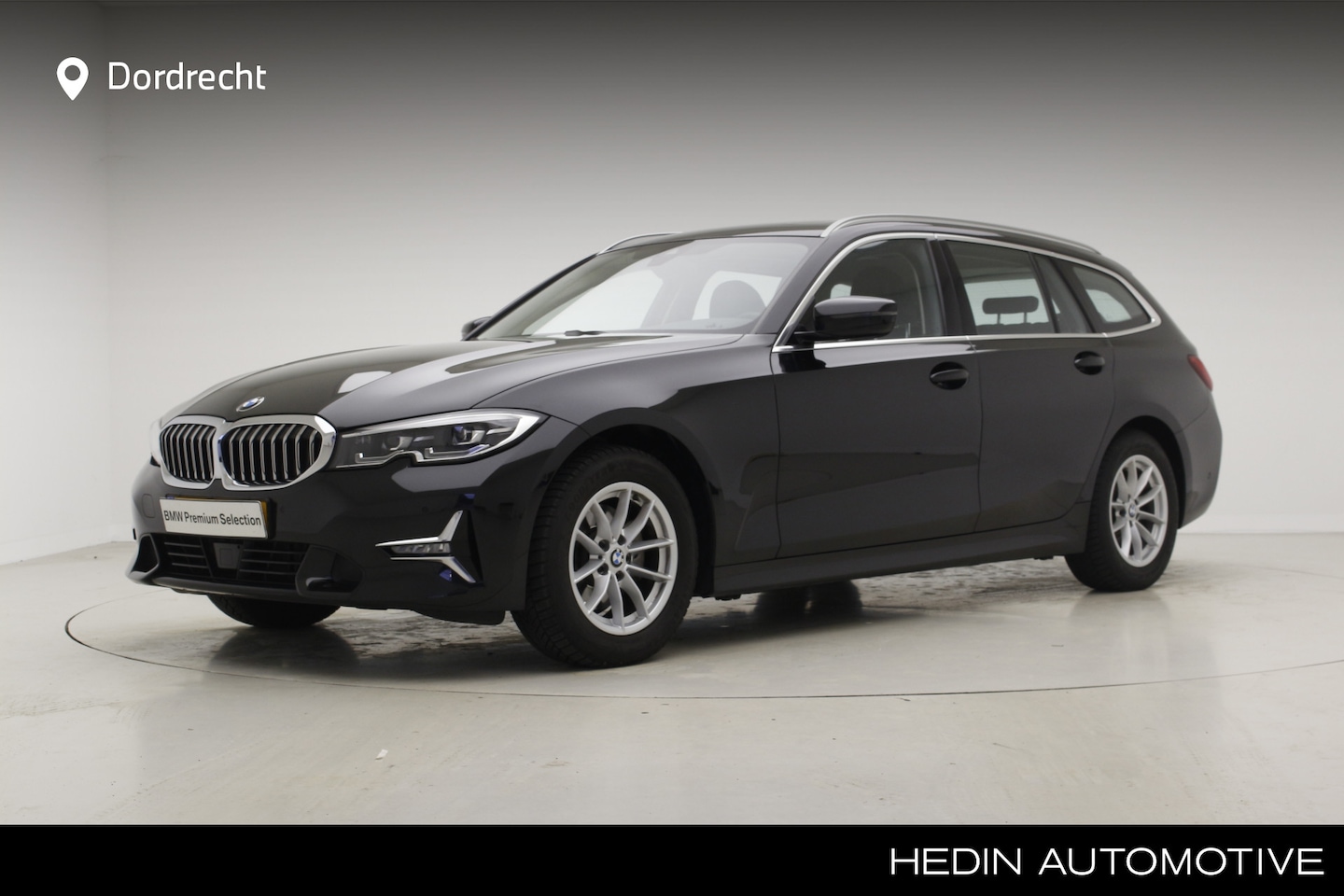 BMW 3-serie Touring - 320i Luxury Line | Active Cruise Controle | Stoelverwarming | Panorama - AutoWereld.nl