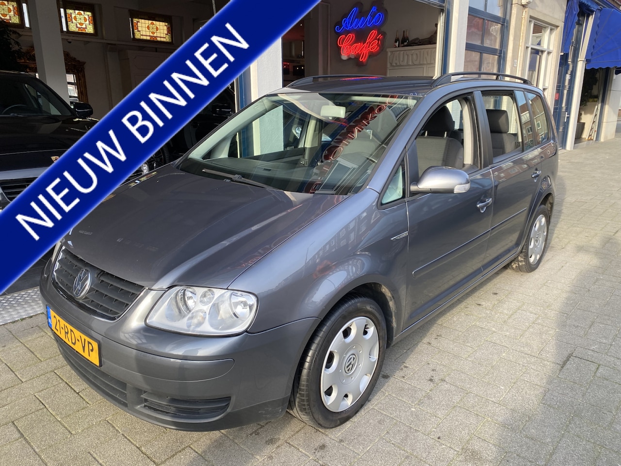 Volkswagen Touran - 1.6-16V FSI Trendline ANKA LINKER ACHTER RAAM ANKA - AutoWereld.nl