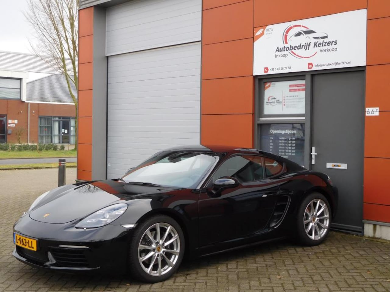 Porsche 718 Cayman - 2.0 299PK AUTOMAAT LEDER SPORT PAKKET NAVI AIRCO PDC - AutoWereld.nl