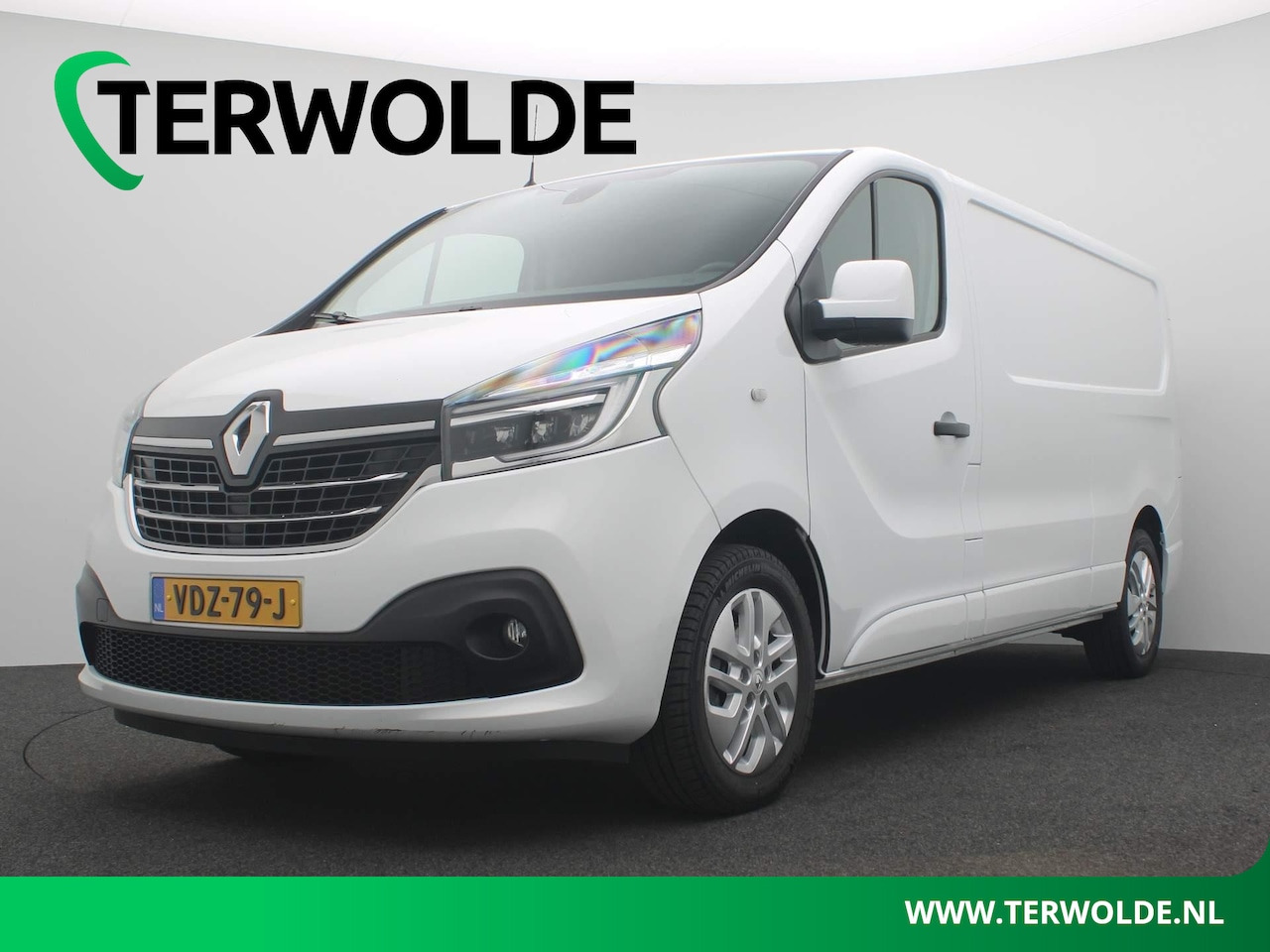 Renault Trafic - 2.0 dCi 170 T29 L2H1 Luxe | AUTOMAAT | Trekhaak | Navigatie | Climate Control | - AutoWereld.nl