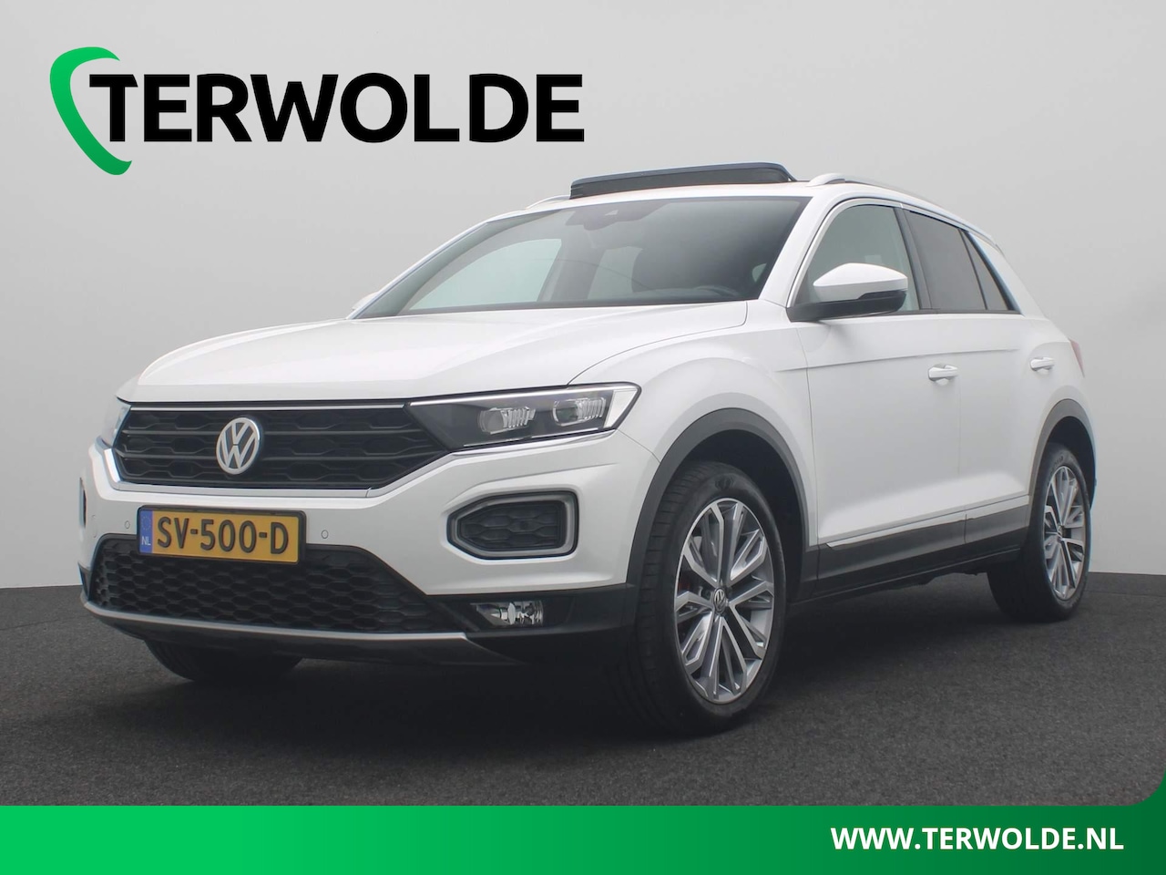 Volkswagen T-Roc - 1.5 TSI Sport | AUTOMAAT | Panoramadak | Adapt. Cruise | Virtual Cockpit | - AutoWereld.nl