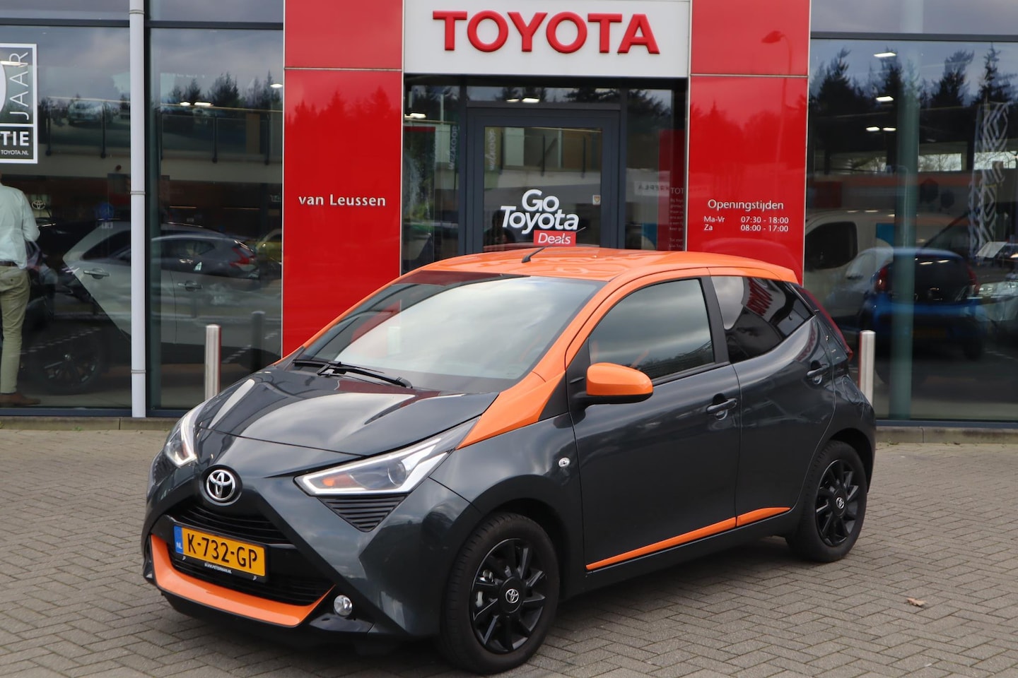 Toyota Aygo X - X-JBL AUTOMAAT 5-DEURS CLIMA JBL-AUDIO 15"LMV-ZWART CAMERA PRIVACY-GLASS LED NL-AUTO - AutoWereld.nl