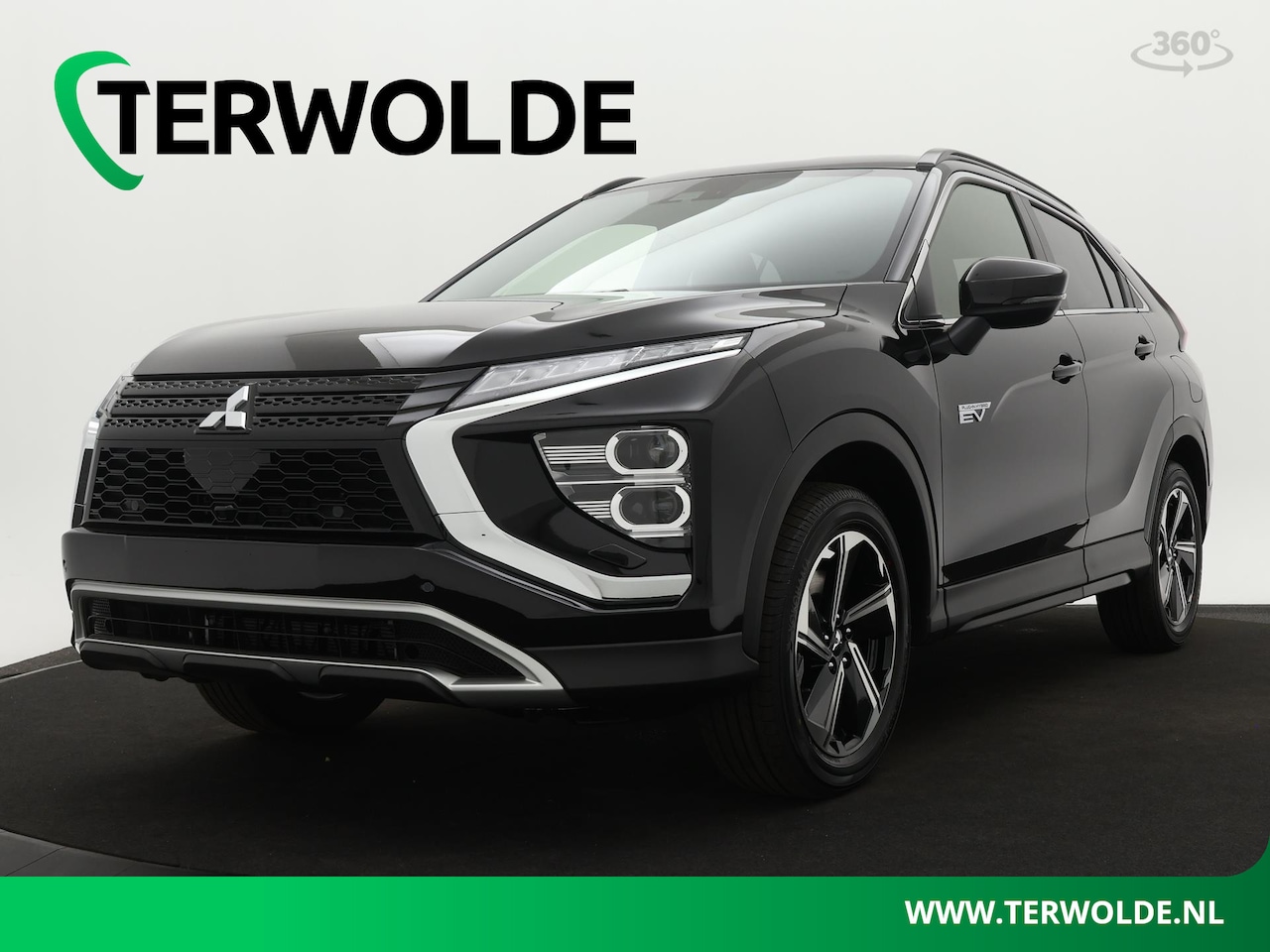 Mitsubishi Eclipse Cross - 2.4 PHEV Intense+ | Standkachel met timerfunctie | Dual-zone climate control | Parkeersens - AutoWereld.nl