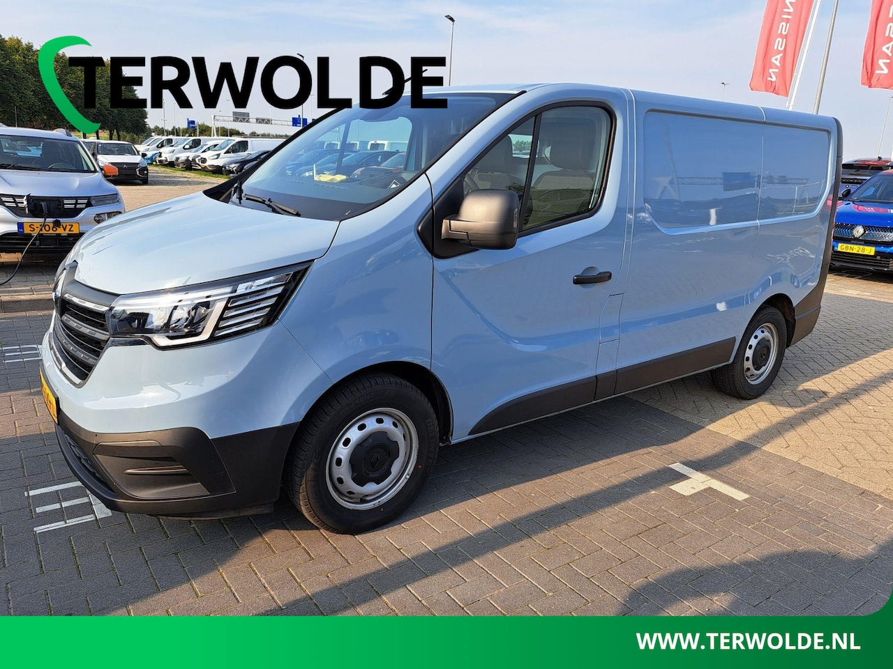 Renault Trafic - 2.0 dCi 150 PK Automaat T29 L1H1 Comfort | Navigatie | Trekhaak | - AutoWereld.nl