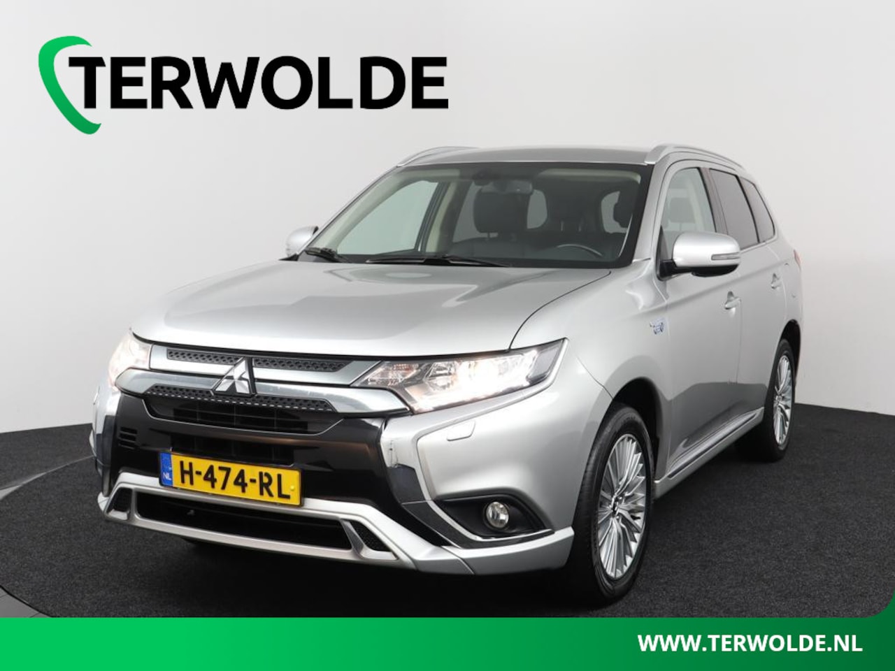 Mitsubishi Outlander - 2.4 PHEV Pure+ | Camera | Navigatie | Trekhaak | - AutoWereld.nl