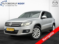 Volkswagen Tiguan - 1.4 TSI Sport&Style / Trekhaak / Navi / Stoelverwarming