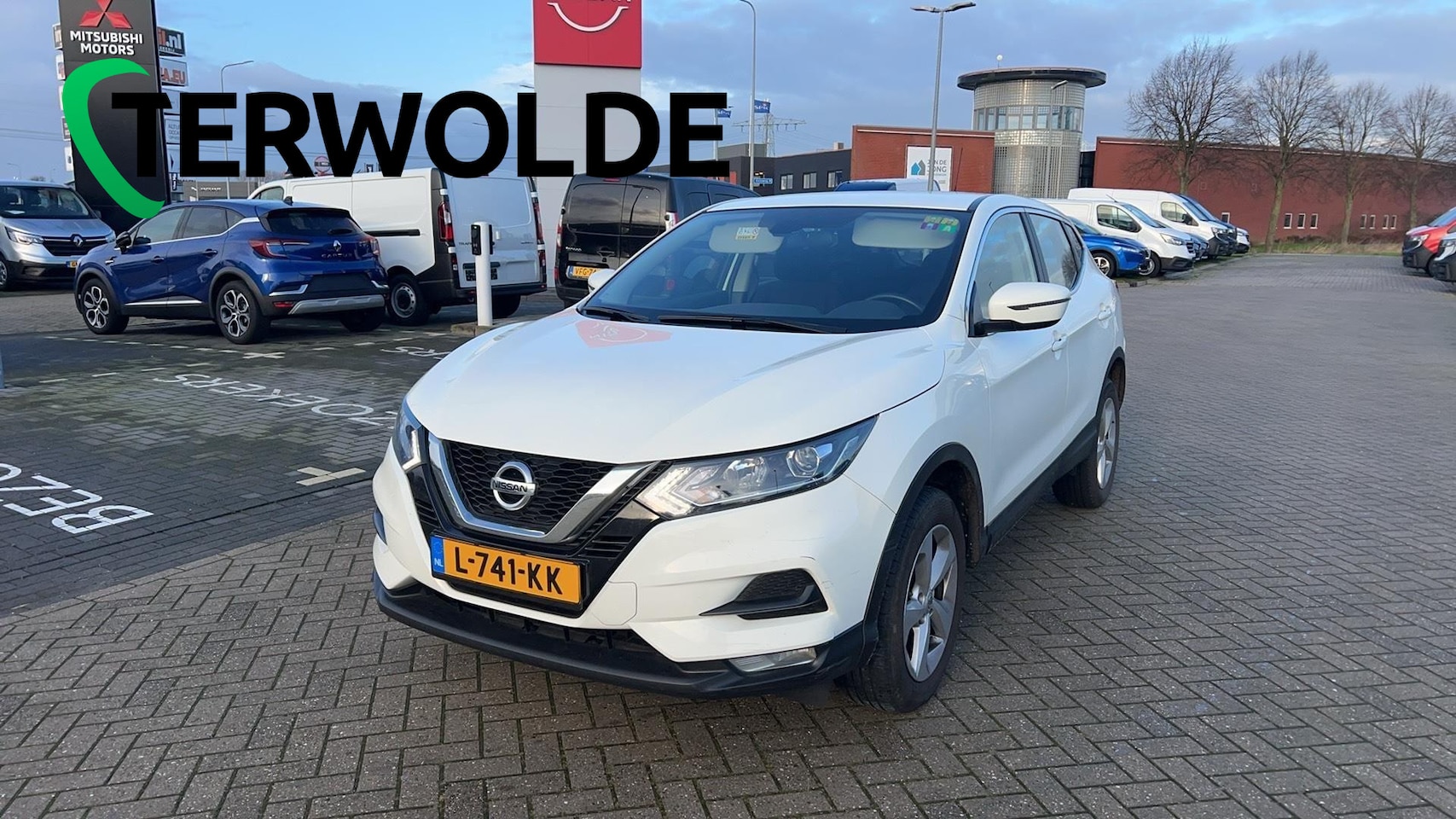 Nissan Qashqai - 1.3 DIG-T Acces Edition 1.3 DIG-T 140 PK Acces Edition - AutoWereld.nl