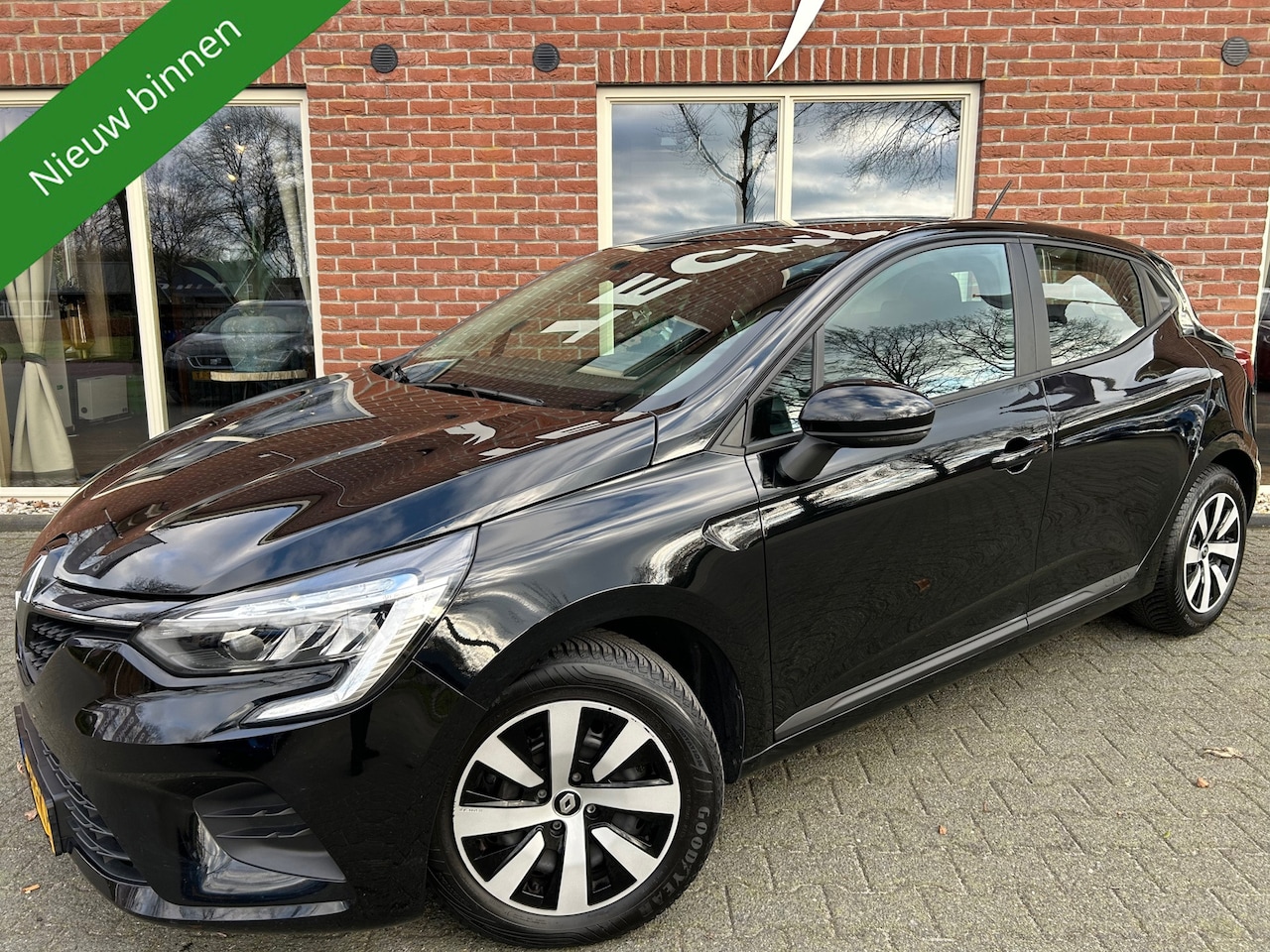 Renault Clio - 1.0 TCe 90 Equilibre LED / NAVI / DAB+ / PDC - AutoWereld.nl