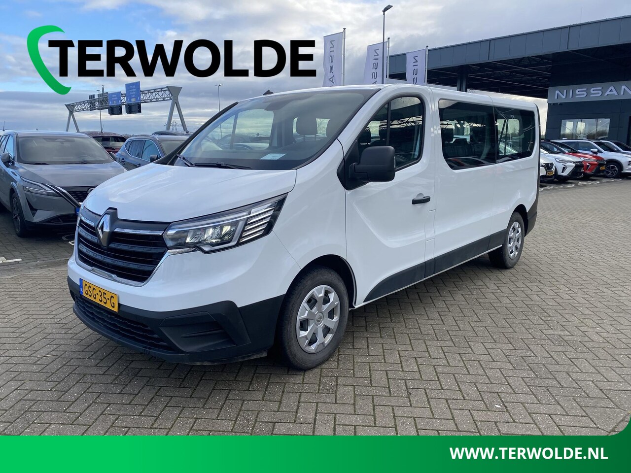 Renault Trafic Combi - Life L1 Blue dCi 110 S&S | 9 Persoons | - AutoWereld.nl