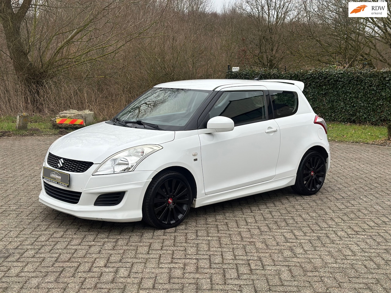 Suzuki Swift - 1.2 X-ITE AIRCO I NWE BANDEN I SPORTIEF I NWE APK I 94PK - AutoWereld.nl