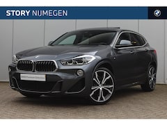 BMW X2 - sDrive20i High Executive M Sport Automaat / Panoramadak / Achteruitrijcamera / Sportstoele