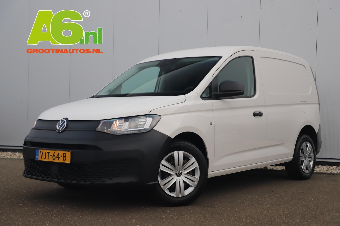 Volkswagen Caddy Cargo - 2.0 TDI Comfort 102PK Trekhaak Carplay Android Navigatie Spotify Cruise Parkeersensor Airc - AutoWereld.nl