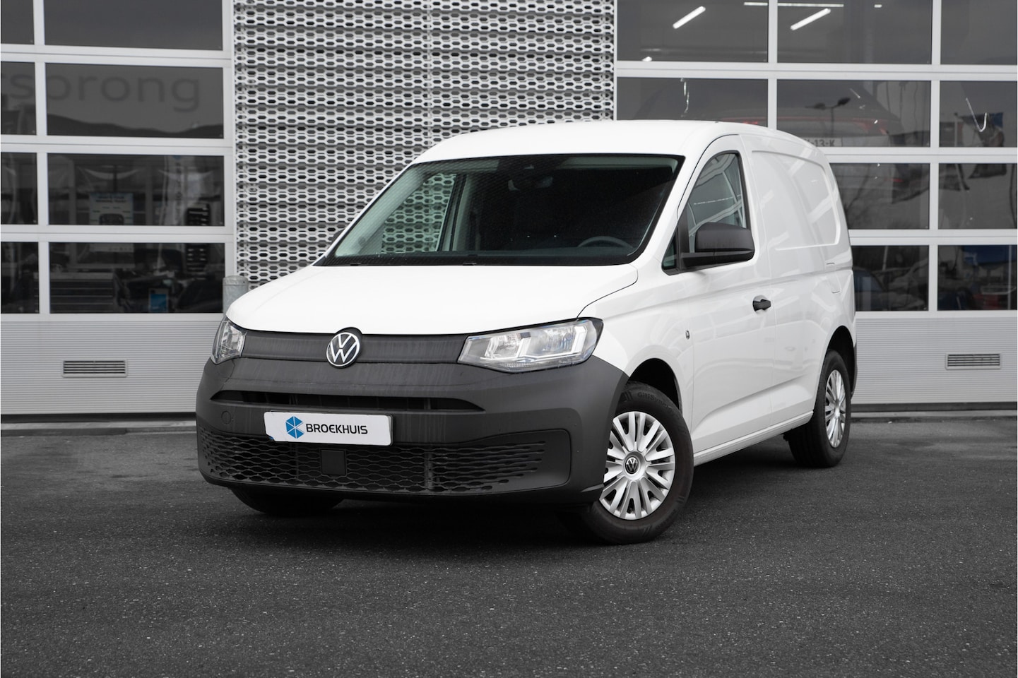 Volkswagen Caddy - 2.0 TDI Comfort | Trekhaak | PDC | Betimmering | Carplay - AutoWereld.nl