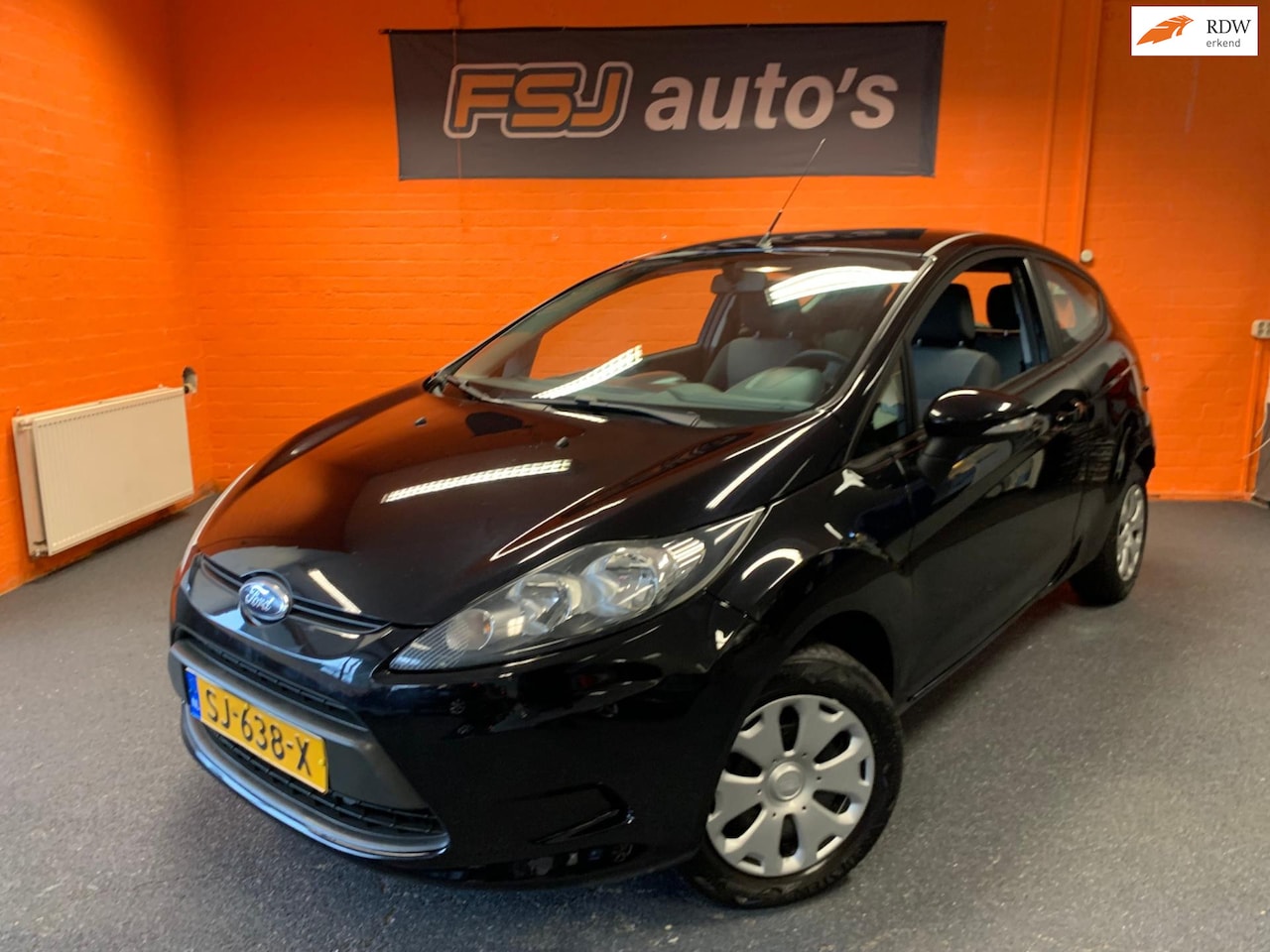 Ford Fiesta - 1.25 / LIMITED / 3 DEURS / AIRCO / APK 18-09-2025!! - AutoWereld.nl