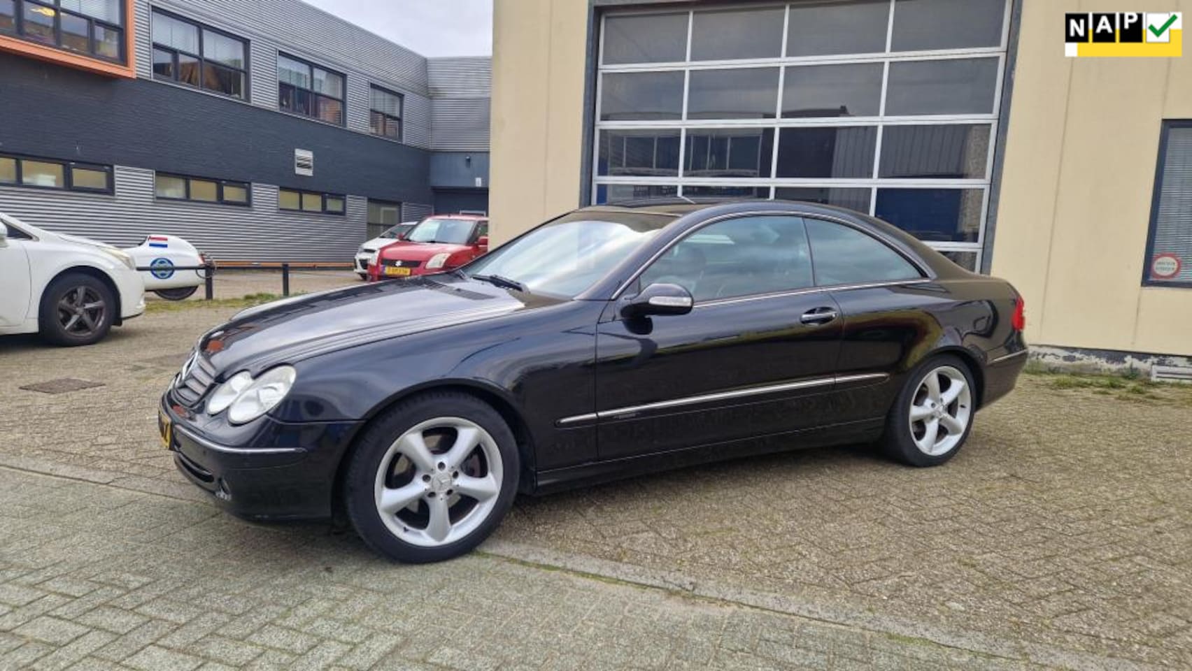 Mercedes-Benz CLK-klasse Coupé - 240 Elegance Dealer onderhouden Boekjes Aanwezig - AutoWereld.nl