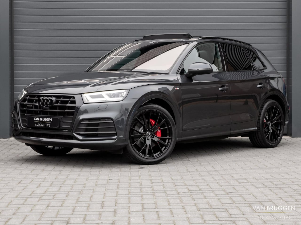 Audi Q5 - 55 TFSI E Quattro Pano RS-Stoelen Luchtv Trekhaak B&O 360 BTW - AutoWereld.nl