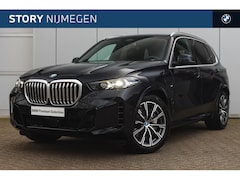 BMW X5 - xDrive50e M Sport Automaat / Sportstoelen / Adaptief onderstel / Comfort Access / Parking