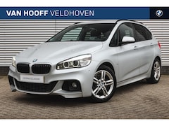 BMW 2-serie Active Tourer - 218i High Executive M Sport Automaat / Trekhaak / Sportstoelen / Stoelverwarming / Achteru