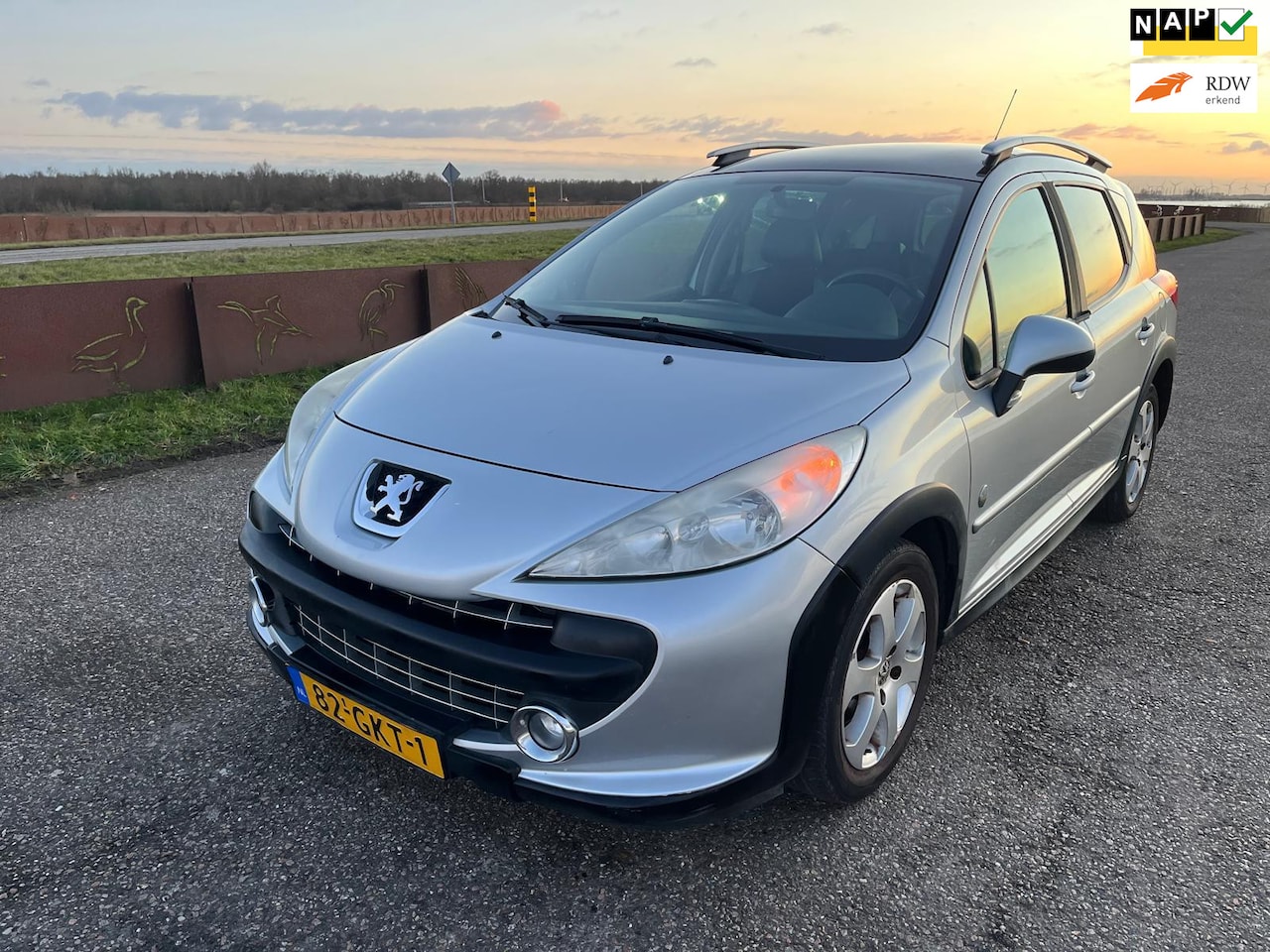 Peugeot 207 SW Outdoor - 1.6 VTi XS* 5Deurs* Airco* NAP - AutoWereld.nl