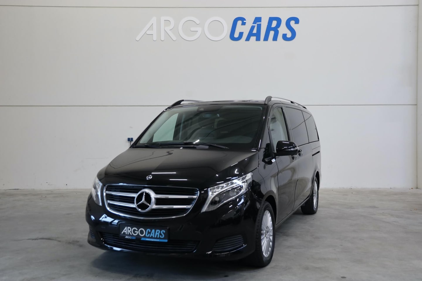 Mercedes-Benz V-klasse - V250d AUT 12/2018 LANG INCL BTW + BPM LEDER FULL LED LANE ASSIST EXCLUSIVE INRUIL MOG LEAS - AutoWereld.nl