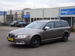 Volvo V70 - 2.5T Kinetic Aut Inc Btw R-Design