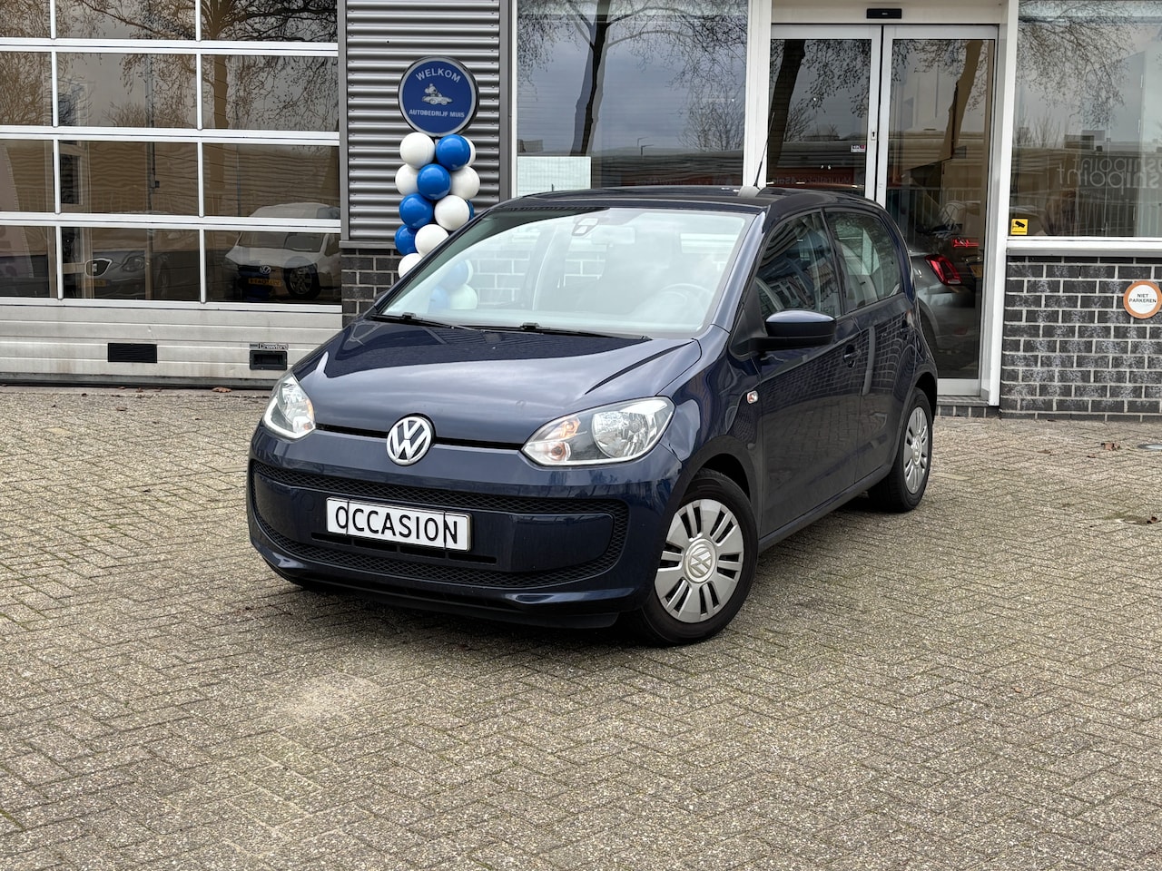 Volkswagen Up! - 1.0 move up! BlueMotion | Airco. 5deuren. Leuke auto. - AutoWereld.nl