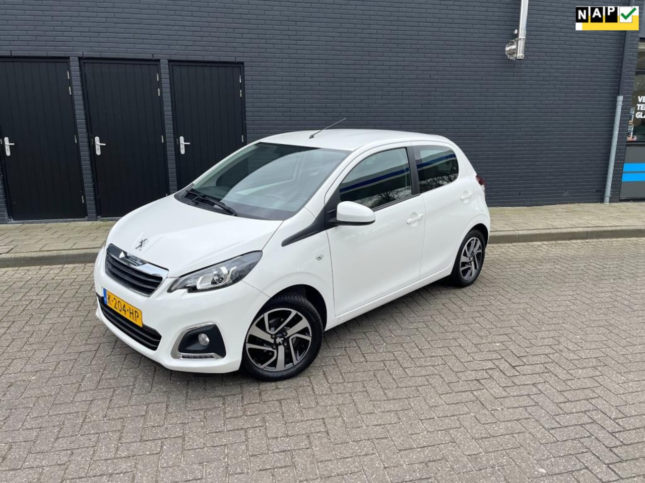 Peugeot 108 - 1.0 e-VTi Allure 1.0 e-VTi Allure - AutoWereld.nl