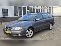 Toyota Avensis Wagon - 1.6-16V Linea Luna