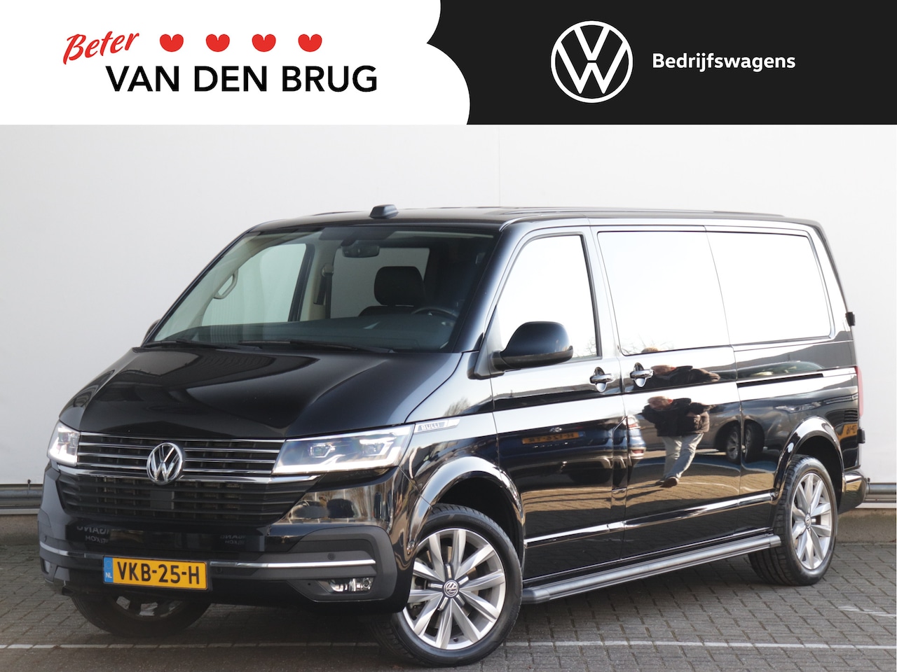 Volkswagen Transporter - Bulli DC 199pk Automaat | LED | 2x Schuifdeur | Lederen Bekl. | Camera | Stoelverw. | App- - AutoWereld.nl