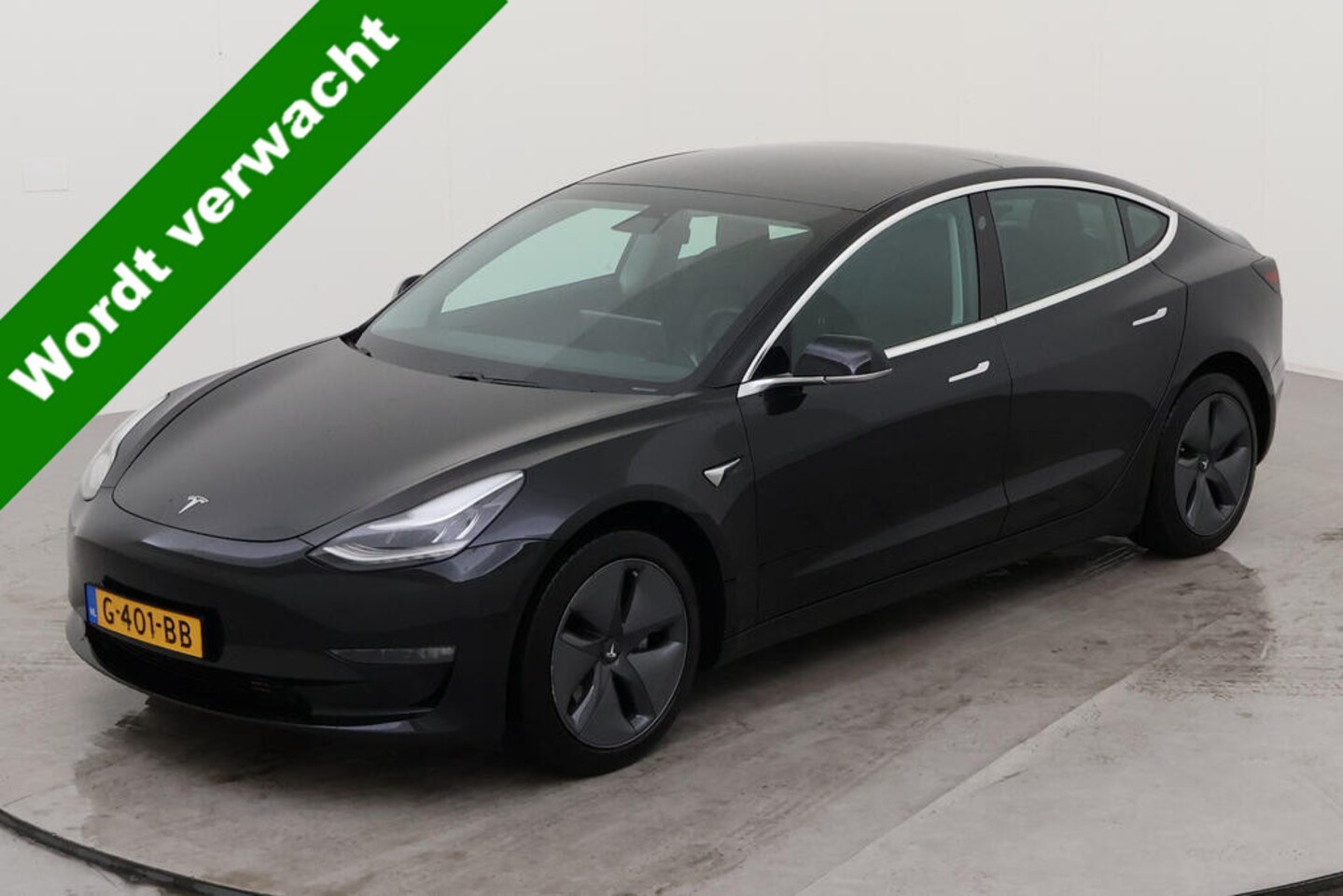 Tesla Model 3 - Standard RWD Plus 60 kWh NL AUTO | LEDER | PANO | CAMERA'S - AutoWereld.nl