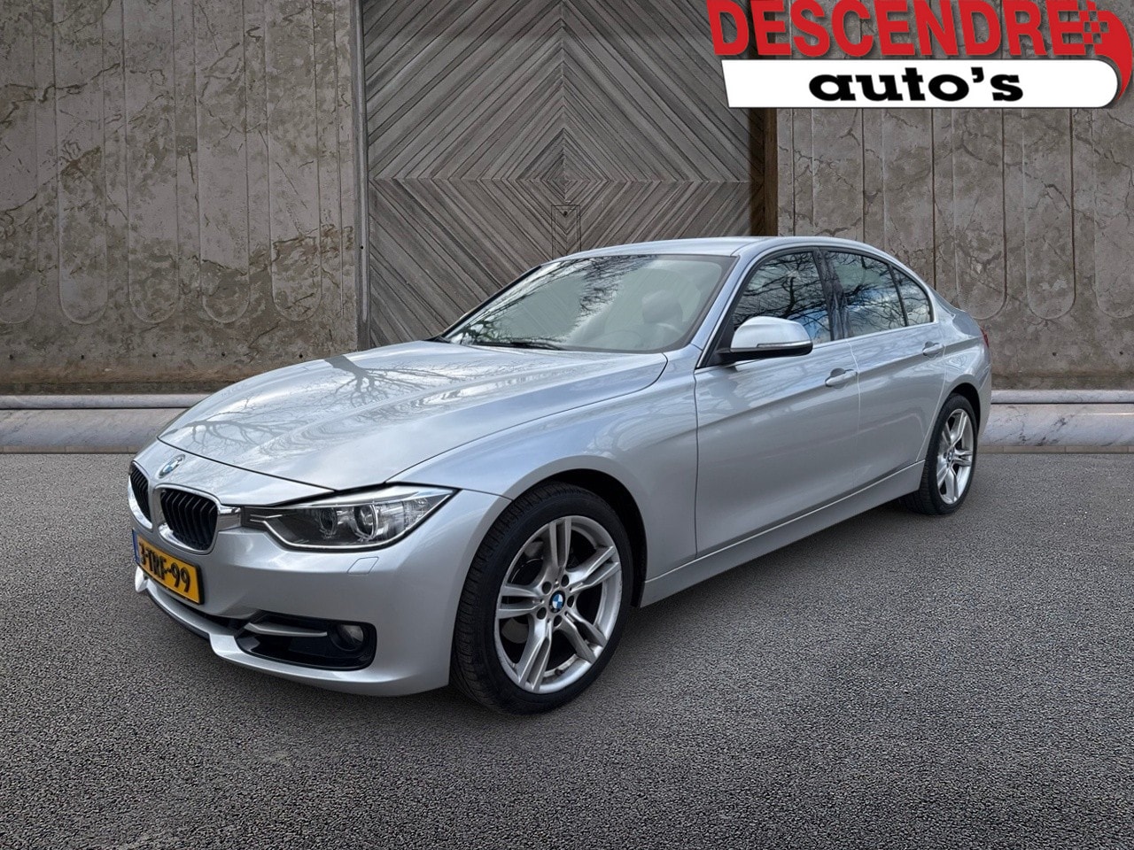 BMW 3-serie - 320i xDrive Executive sportline - AutoWereld.nl