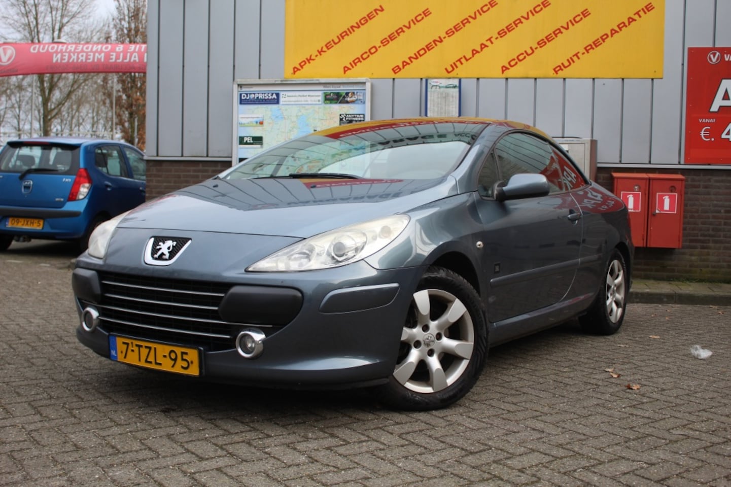 Peugeot 307 CC - 2.0-16V | Automaat | Camera | Trekhaak | Bluetooth | - AutoWereld.nl