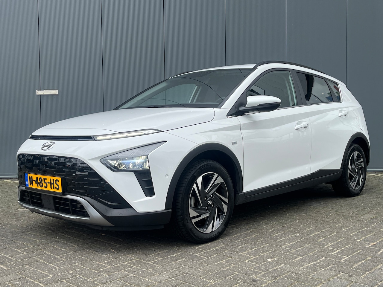 Hyundai Bayon - 1.0 T-GDI 100pk Premium | achteruitrijcamera | dodehoekdetectie met correctie | draadloze - AutoWereld.nl