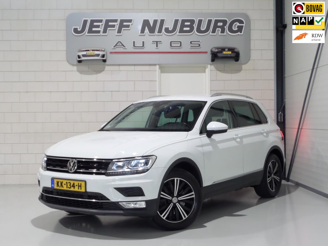 Volkswagen Tiguan - 2.0 TSI DSG 4Motion Highline "Origineel NL!" Automaat! Full-LED Apple-carplay Trekhaak Vir - AutoWereld.nl