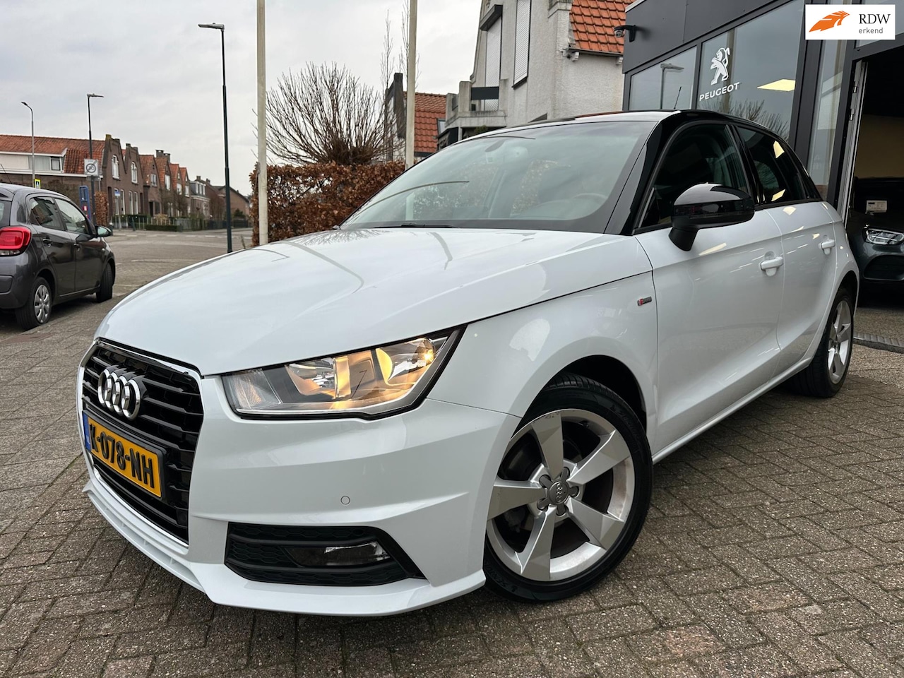 Audi A1 Sportback - 1.0 TFSI Design Pro Line Plus S-Line|Bi-Tone|Aut|Navi - AutoWereld.nl