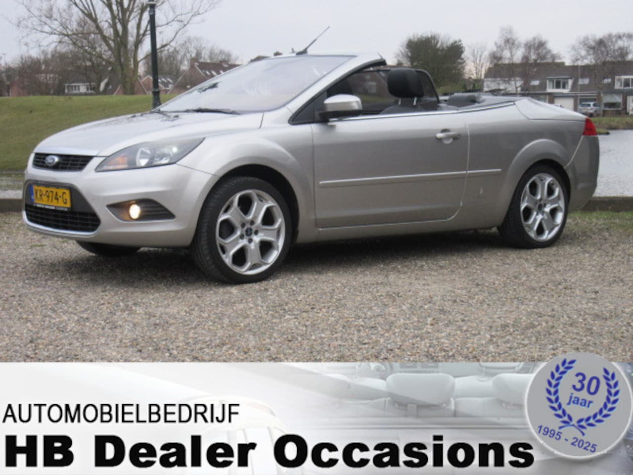 Ford Focus Coupé-Cabriolet - 2.0 Titanium - Airco - Leer interieur - AutoWereld.nl