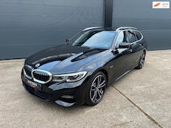 BMW 3-serie Touring - 330e High Executive M pakket / Head-up / Stuurverwarming / 360 camera