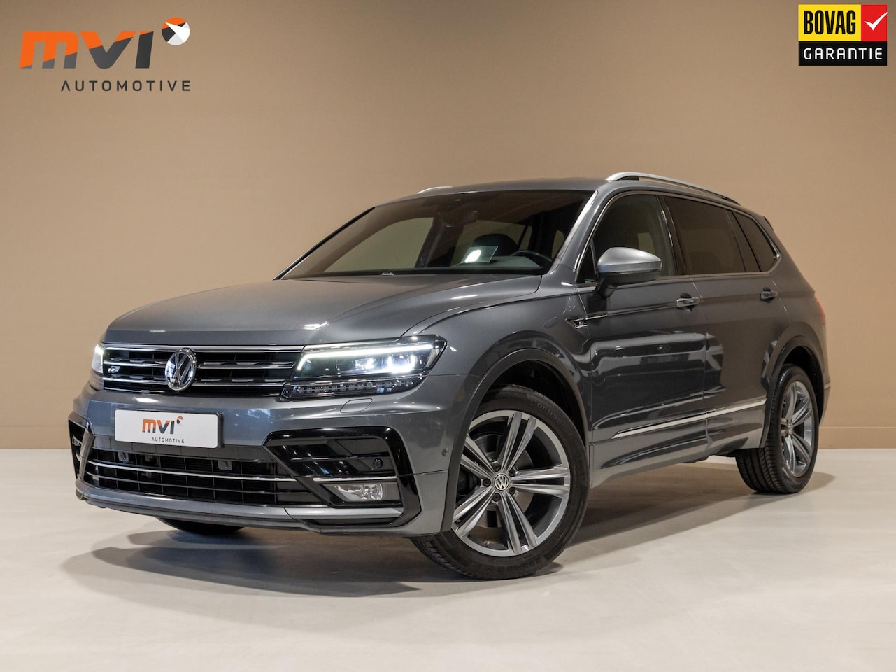 Volkswagen Tiguan Allspace - 2.0 TSI 4Motion 2x R-Line Highline / 190pk / Head-up display / Stoelverwarming voor en ach - AutoWereld.nl