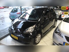 Toyota Aygo - 1.0-12V +