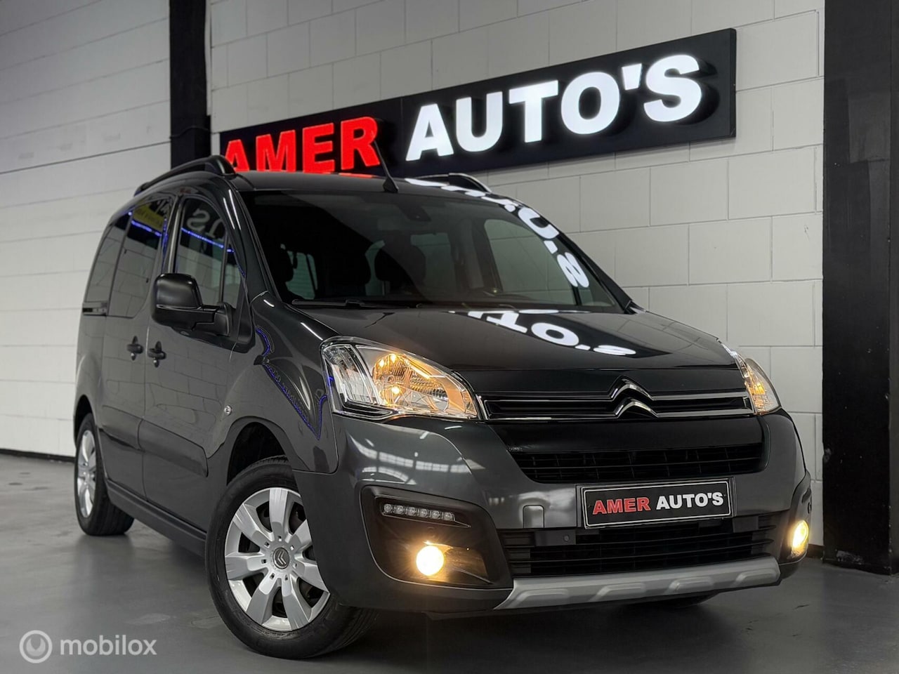 Citroën Berlingo - combi /5persoons/Navi/Camera/Lage KM/VOL/!! - AutoWereld.nl