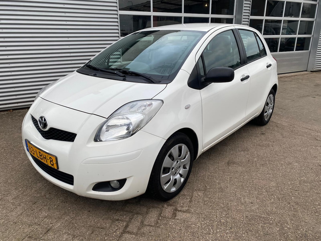 Toyota Yaris - 1.3 VVT-i Comfort 1.3 VVTi Comfort - AutoWereld.nl