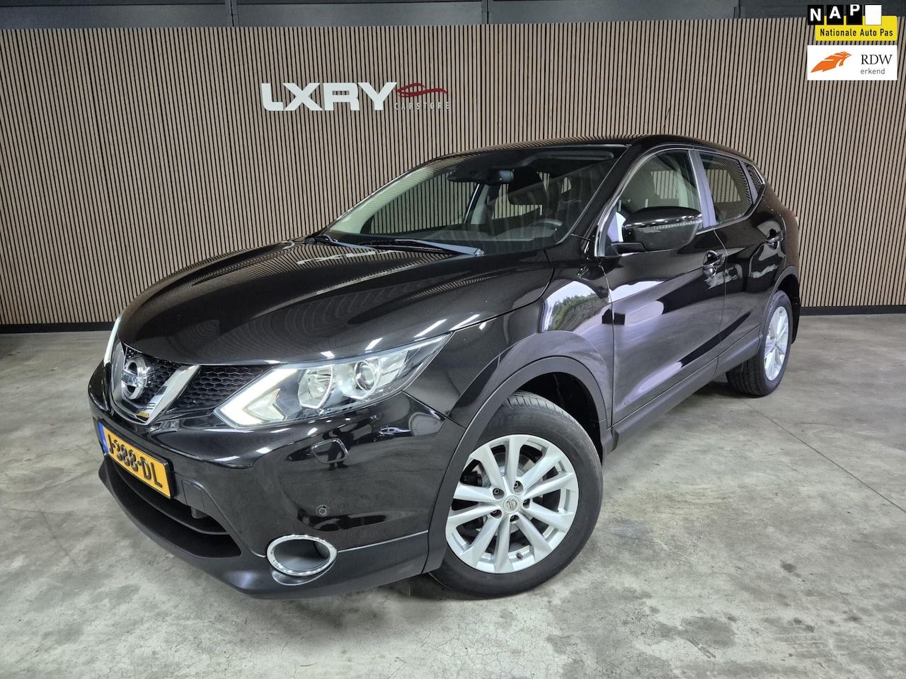 Nissan Qashqai - 1.2 Tekna | Navi | Clima | Cruise | PDC | Camera | Stoelverwarming | - AutoWereld.nl