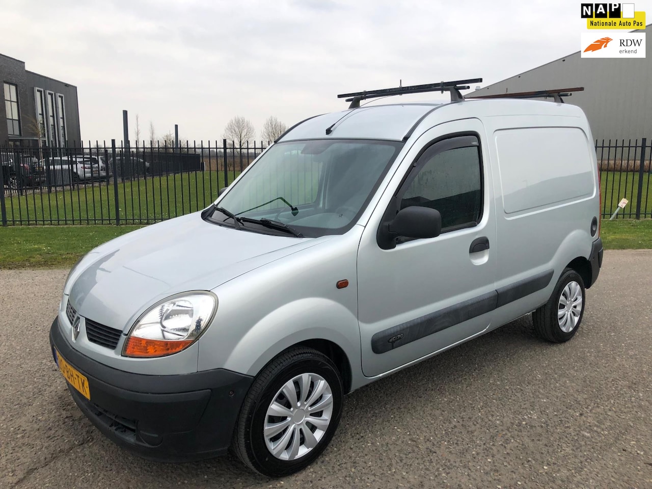 Renault Kangoo Express - 1.5 dCi 65 Confort BJ 2003 Apk 29/04/2025 - AutoWereld.nl