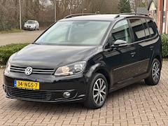 Volkswagen Touran - 1.2 TSI Trendline BlueMotion