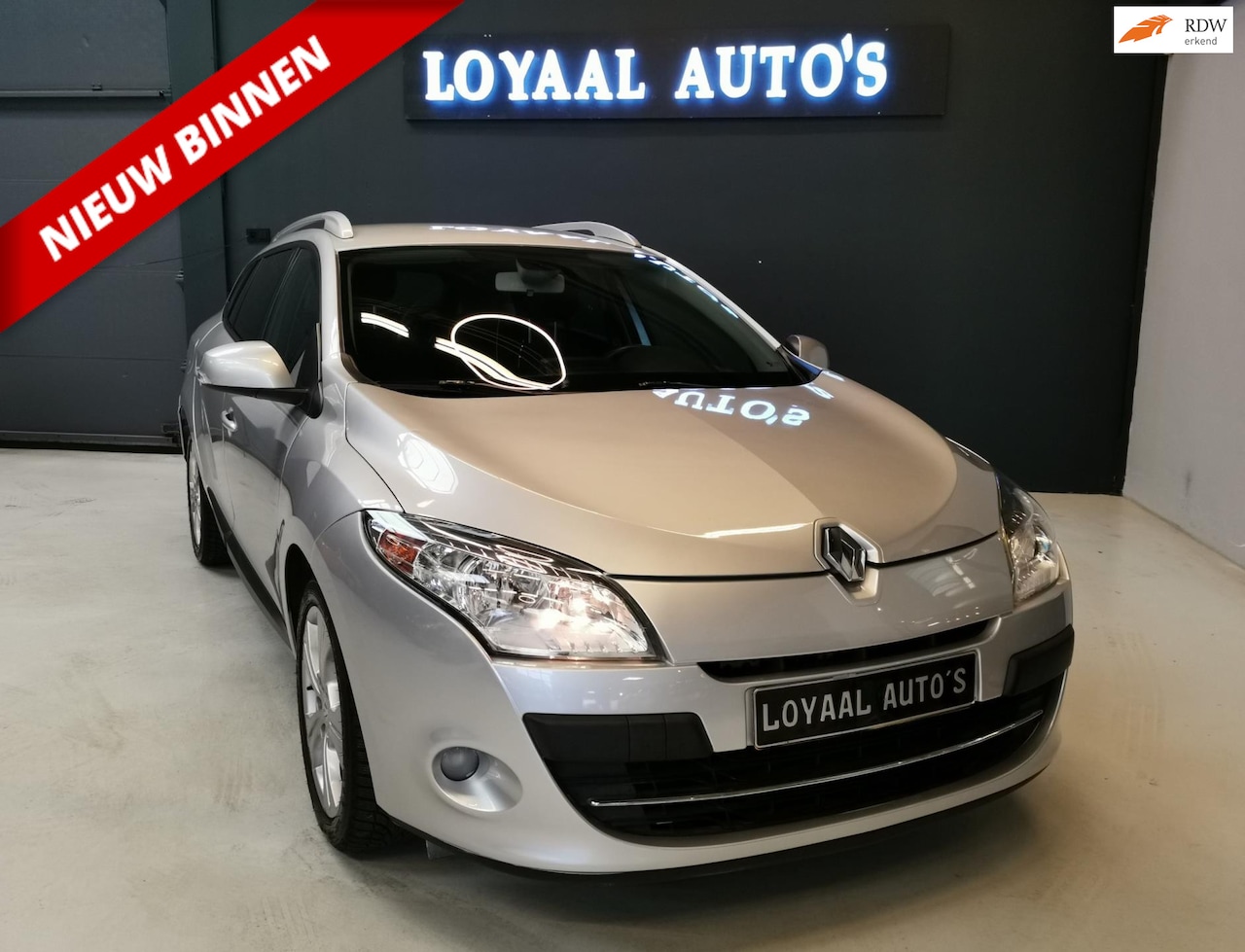 Renault Mégane Estate - 1.6 Dynamique | NAVI | AIRCO | CRUISE | PDC | ELEK.RAMEN | APK. - AutoWereld.nl