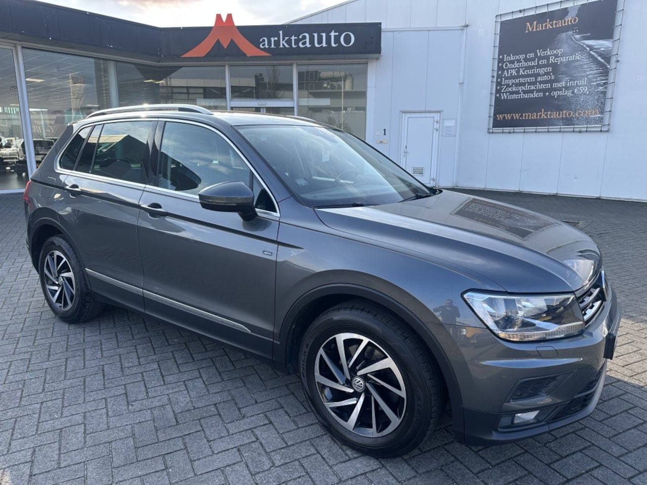 Volkswagen Tiguan - 1.4 TSI Join Navi Cruise Climate Pdc Stoelverwarming - AutoWereld.nl